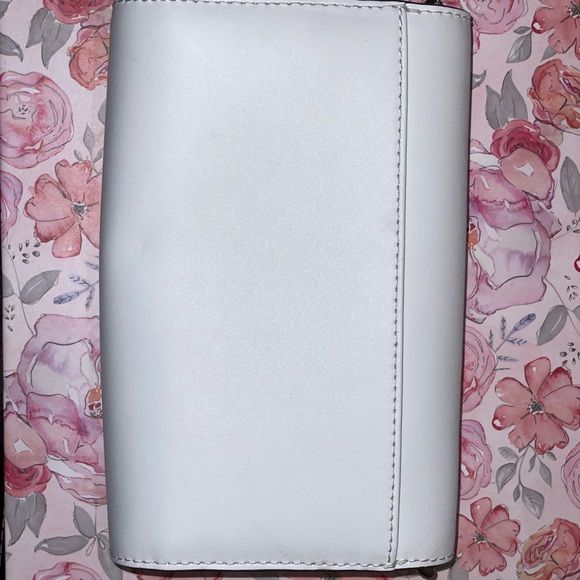 Kate spade white leather crossbody - Picture 2 of 3